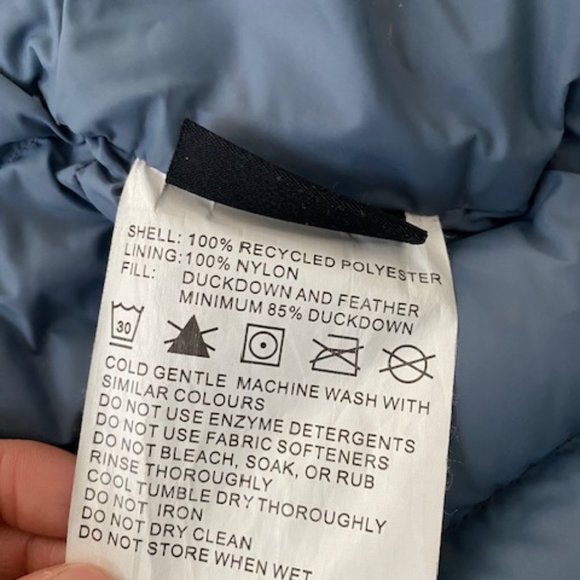 Kathmandu down coat for sale! ( 500 down fill) - Picture 7 of 13